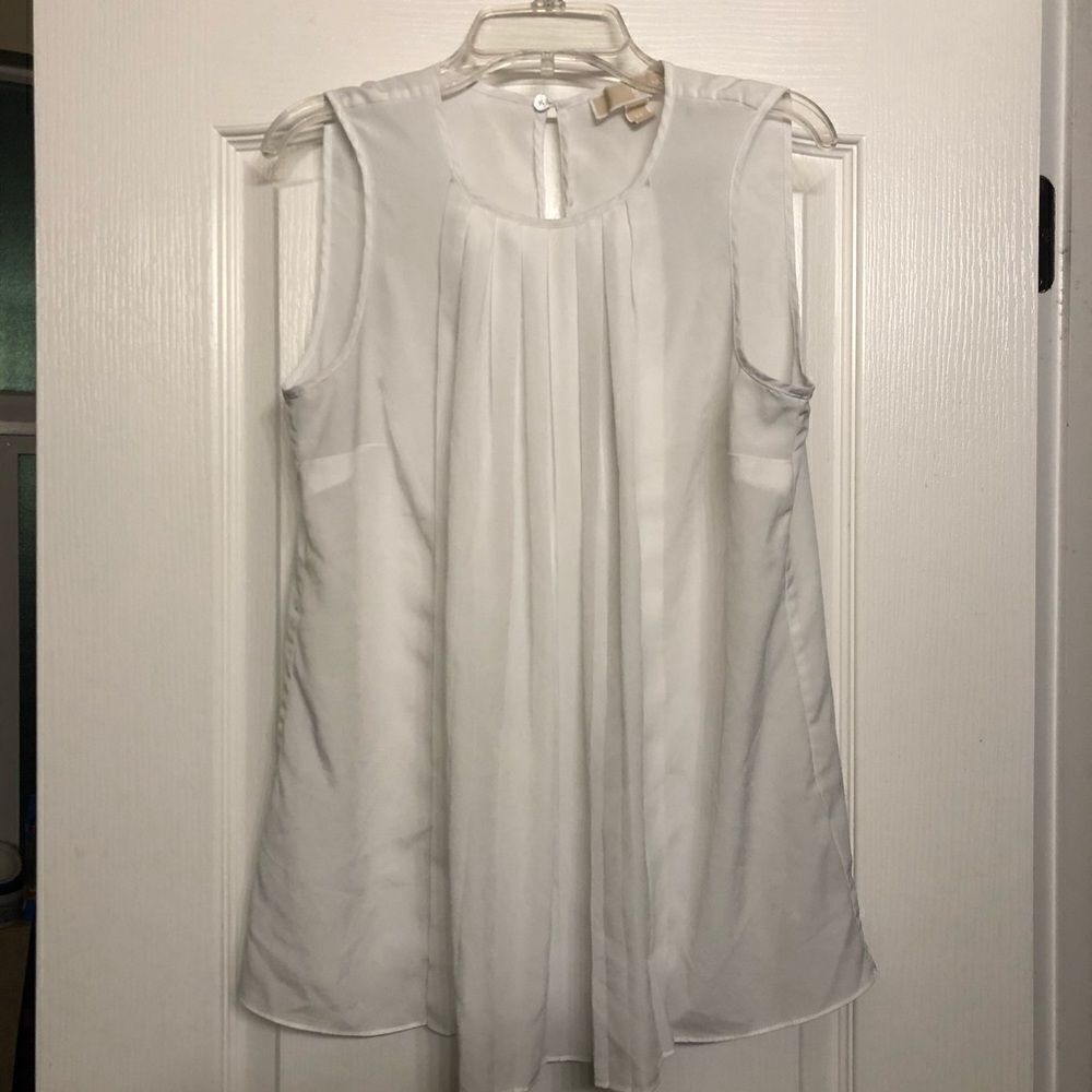 Micheal kors sz xs white sleeveless blouse